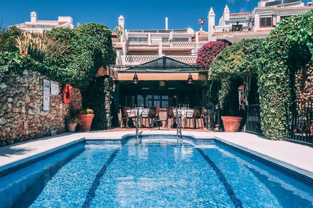Hotel Carabeo Nerja