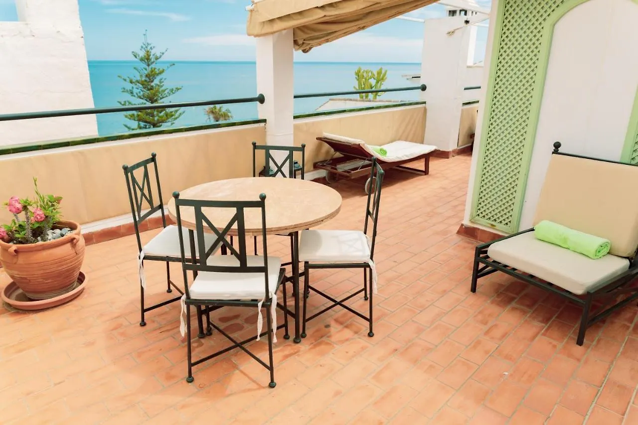 Hotel Carabeo Nerja
