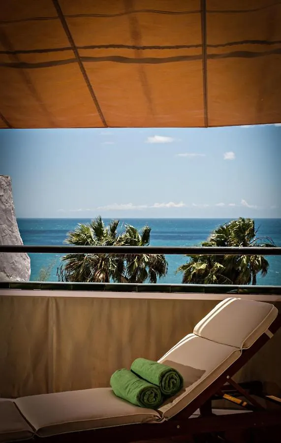 Hotel Carabeo Nerja 0*,