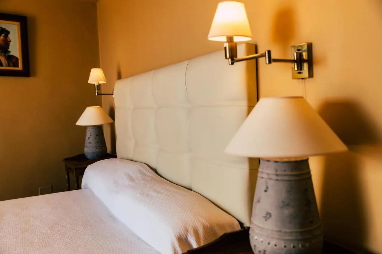 Hotel Carabeo Nerja