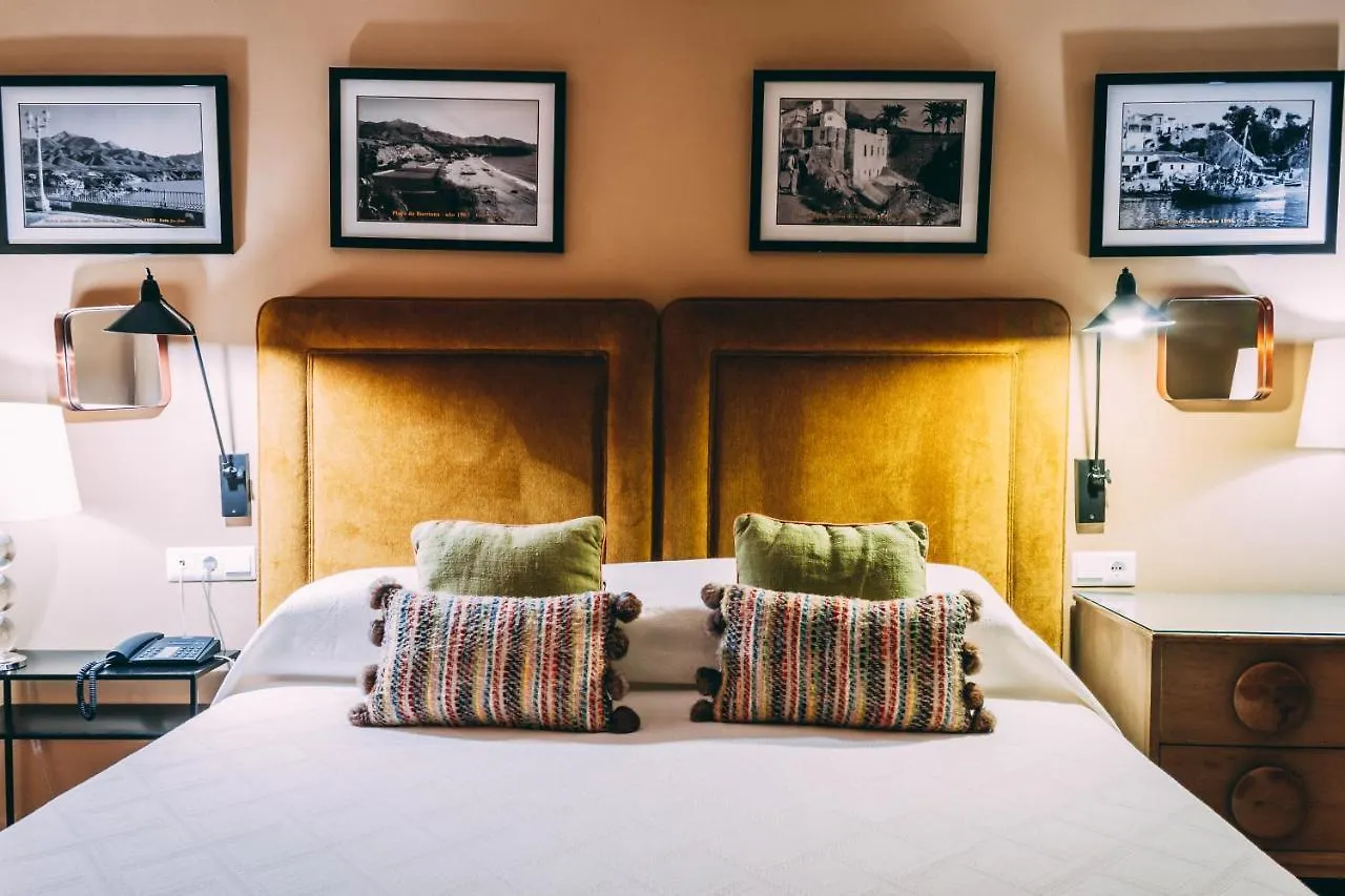Hotel Carabeo Nerja