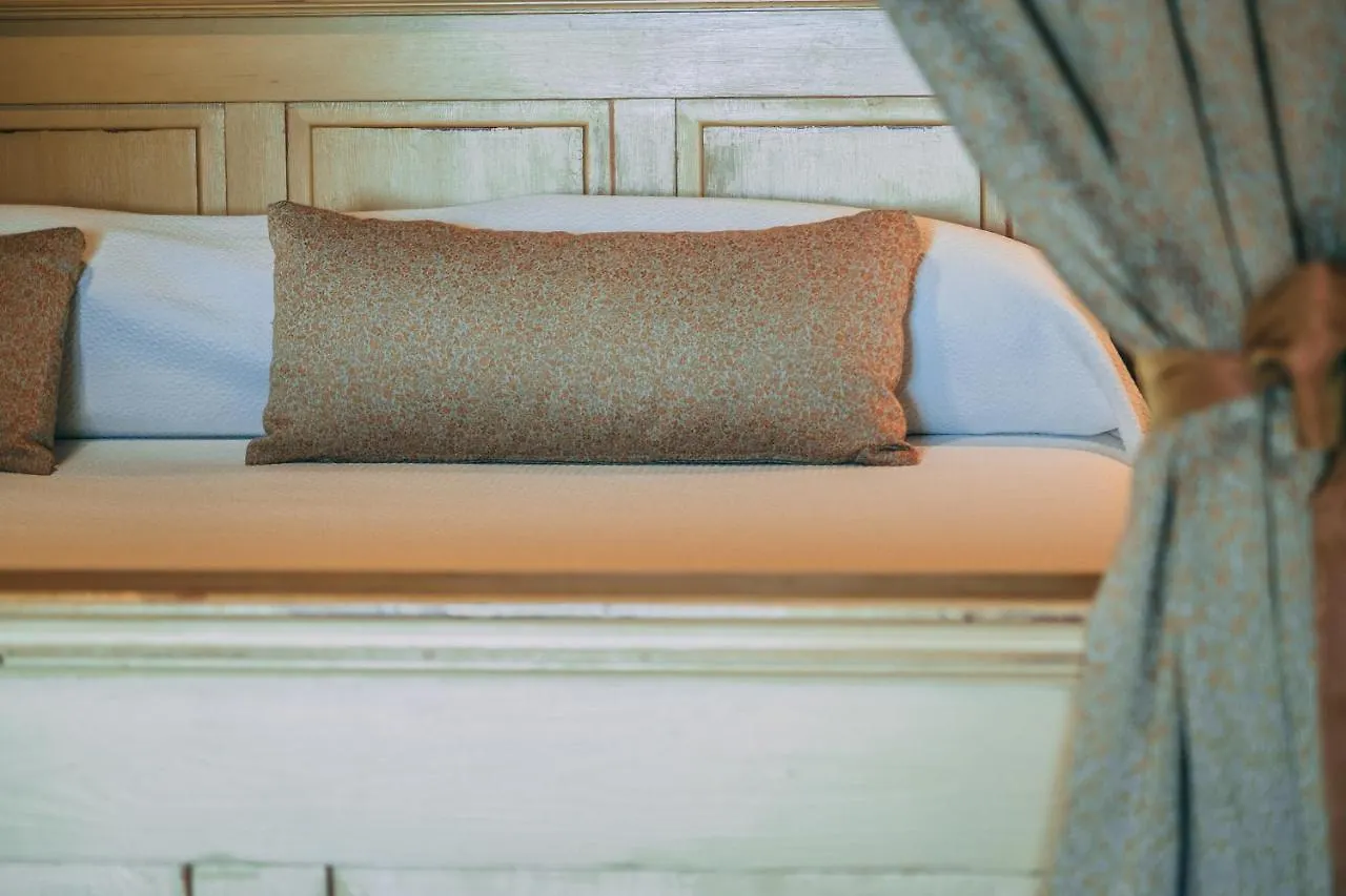 Hotel Carabeo 네르하