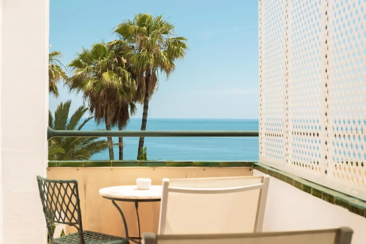 Hotel Carabeo 네르하