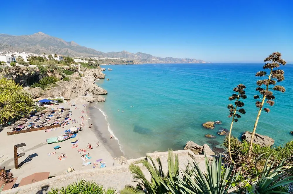 Hotel Carabeo Nerja